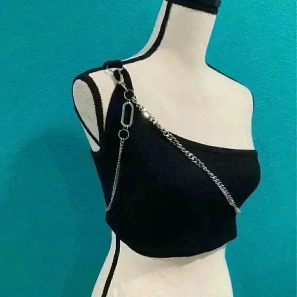 ⭐️ New with tags LF emma and Sam size xs black shirt with chains - Picture 3 of 5